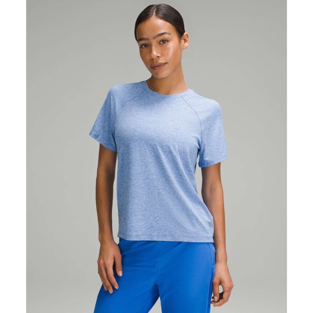 Lululemon License to Train Classic Fit T Shirt Blue Performance Stretch Size 8/M